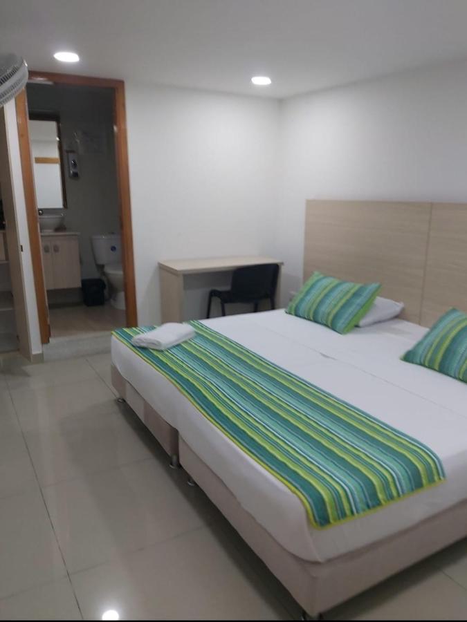 Large Double Room,1384578878:JPEG