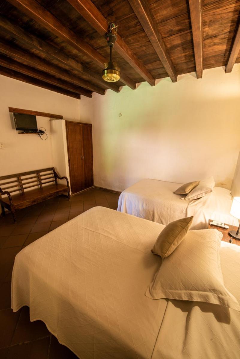 Triple Room,695478657:JPEG