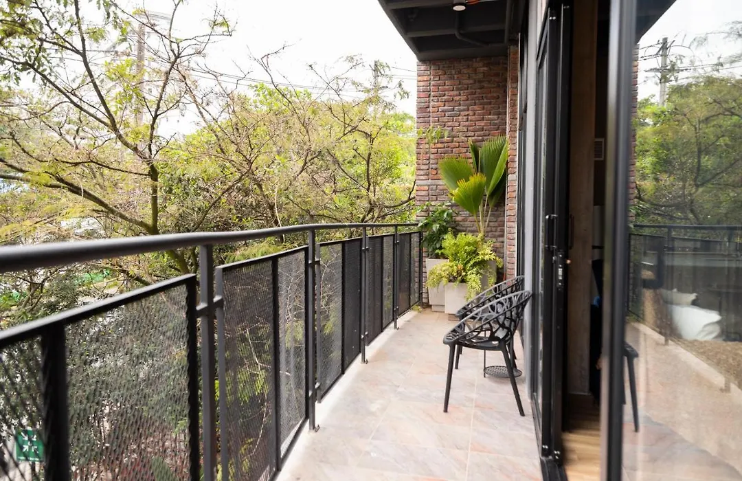 Royal Living Poblado-1