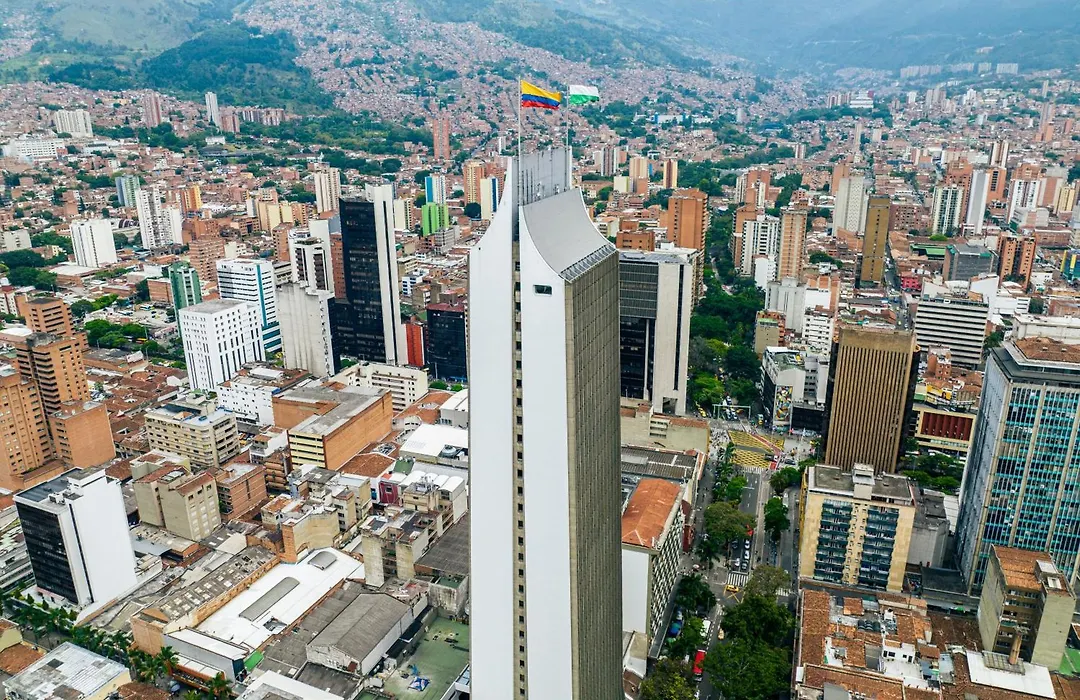 Socialtel Provenza Medellin-1