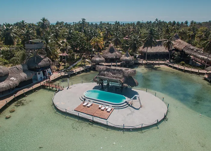Mucura Club Hotel