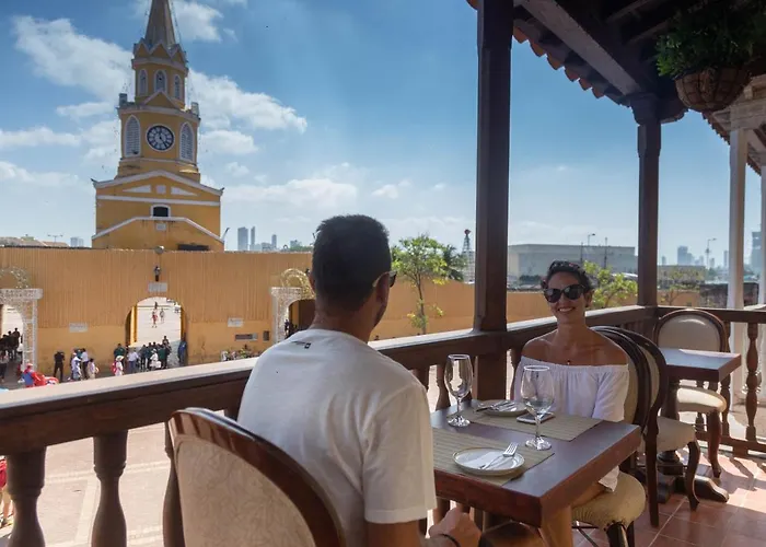 Hotel Torre Del Reloj